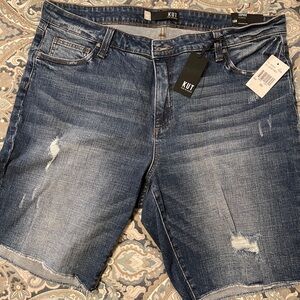 Kut From the Kloth Bermuda